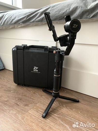 Стабилизатор Zhiyun Crane Plus