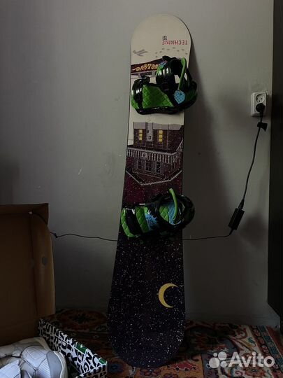 Сноуборд и ботинки