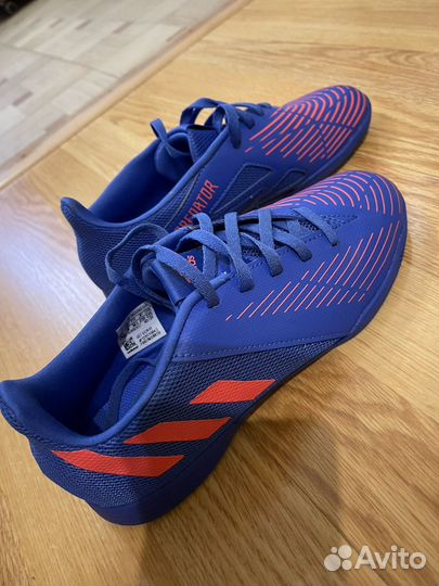 Бутсы adidas predator edge