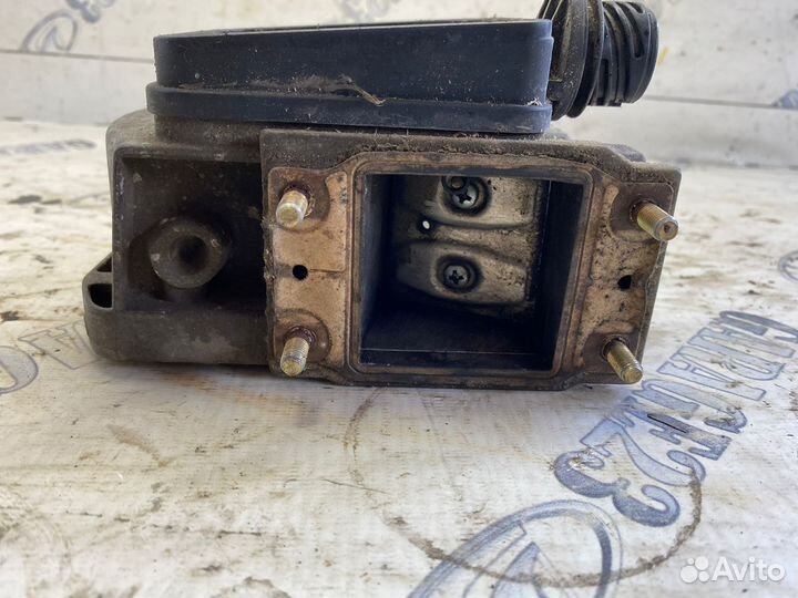 Расходомер воздуха BMW E36