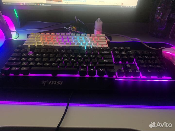 Игровая клавиатура MSI