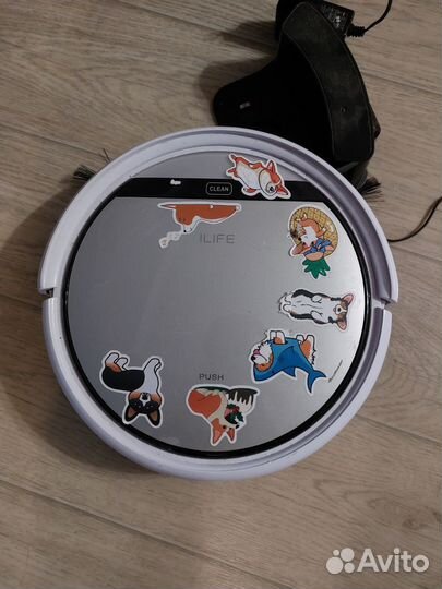 Робот пылесос ilife v50