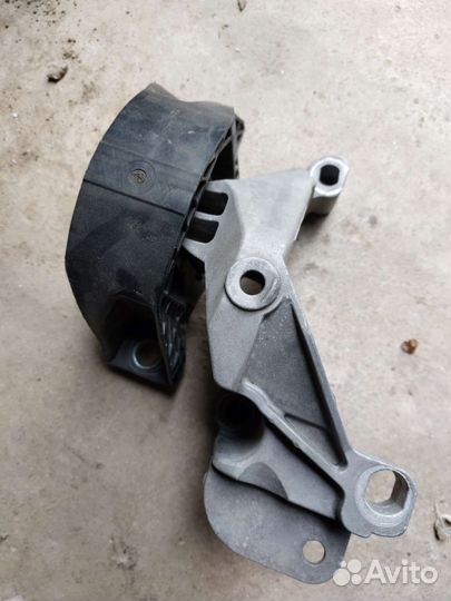 Подушка двигателя Ларгус