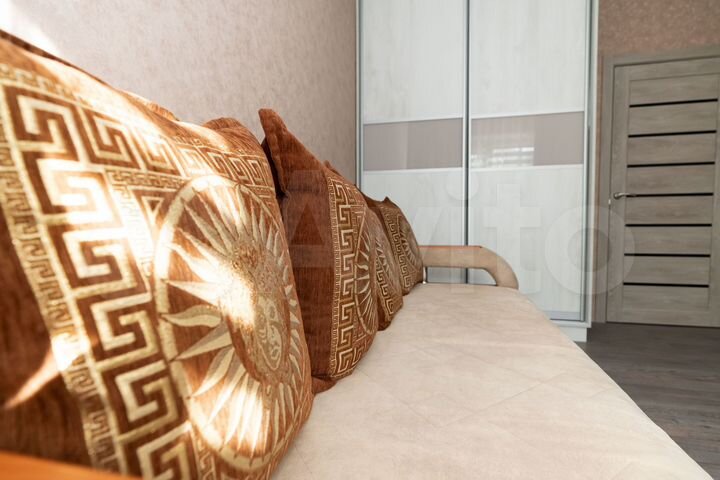 2-к. квартира, 56 м², 1/5 эт.