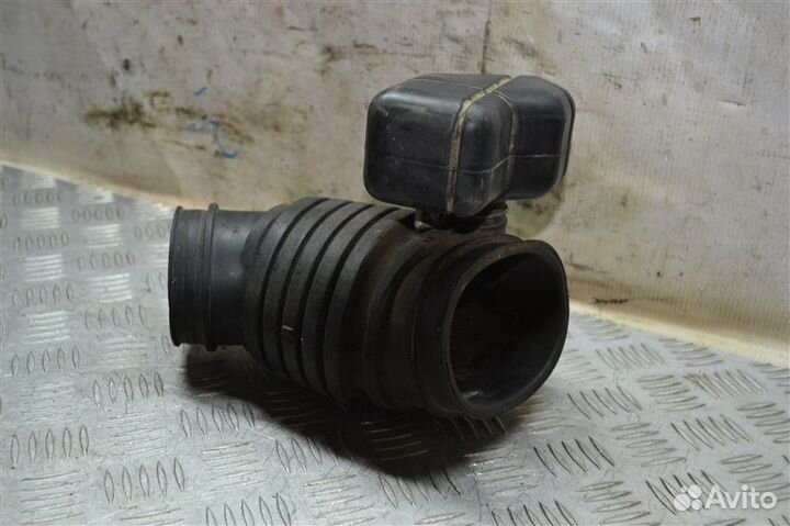 Патрубок воздушного фильтра Mitsubishi L200 K76T