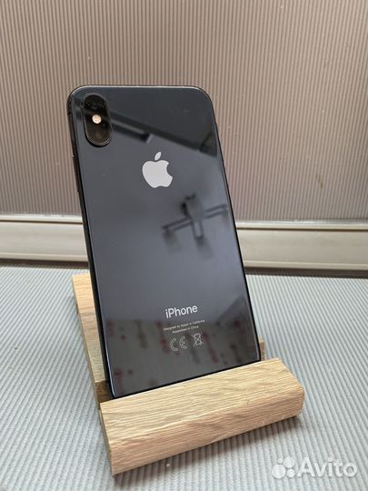 iPhone Xs, 64 ГБ