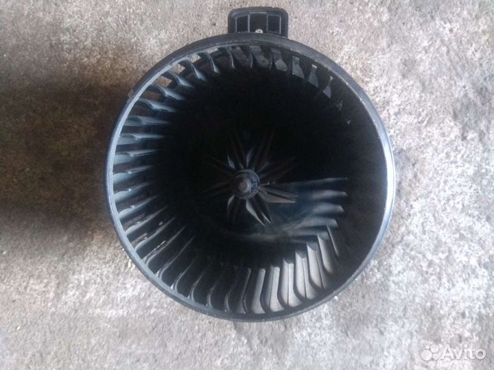 Моторчик печки Hyundai Solaris Kia Rio