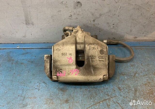 Суппорт передний правый Volkswagen Golf 6