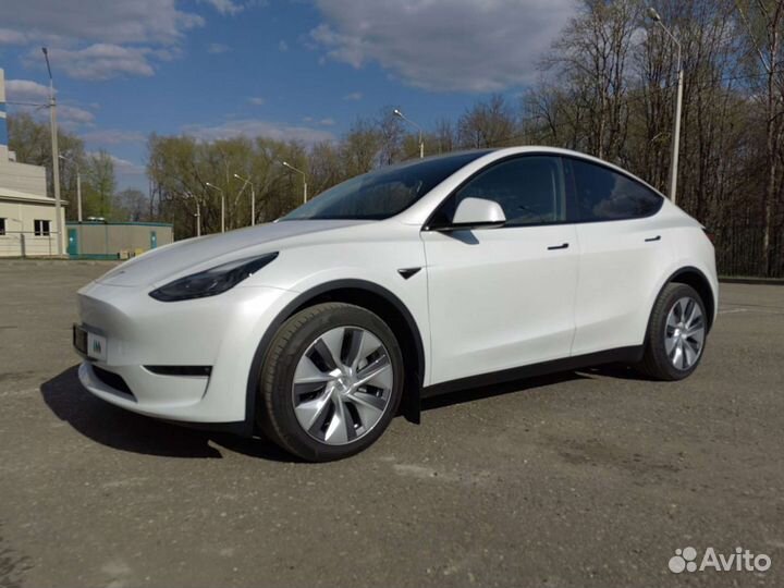 Tesla Model Y AT, 2023, 97 км