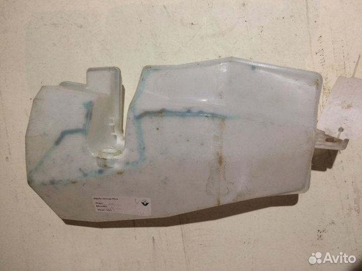 Бачок омывателя LADA Largus 2012