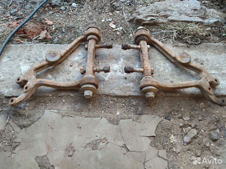 Верхние рычаги нива 21213