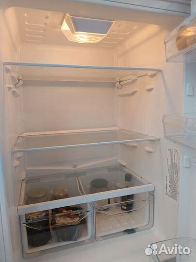 Холодильник indesit