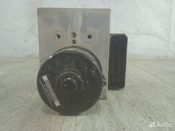 Блок abs Infiniti Fx35 S50 VQ35DE 2005