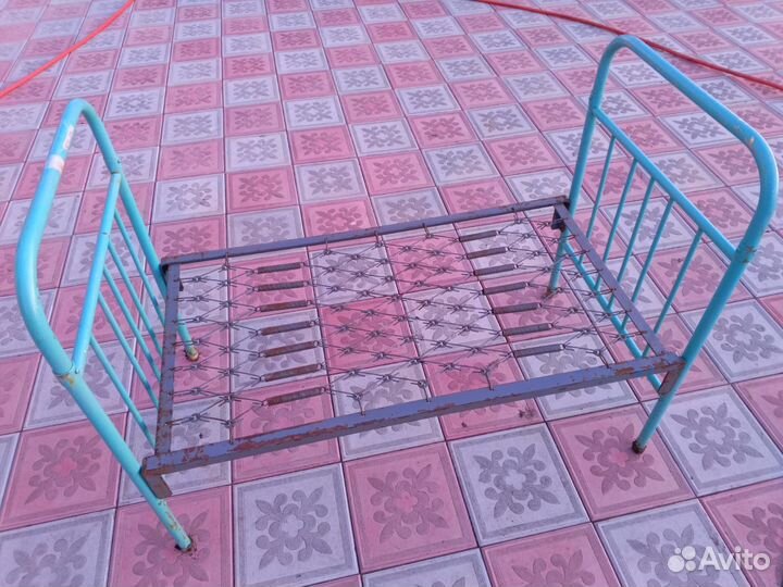 Панцирная детская кровать