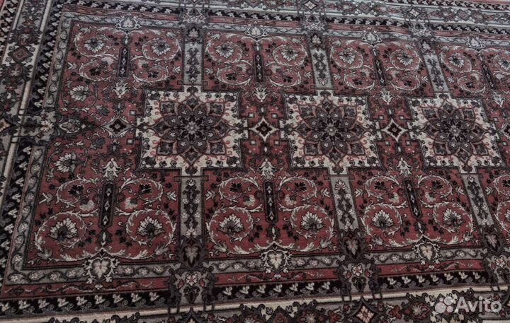 Ковер 2 х 3 м. натуральный чешский