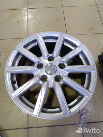 Диски литые toyota