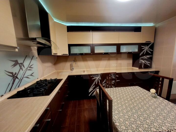 3-к. квартира, 86,2 м², 4/10 эт.