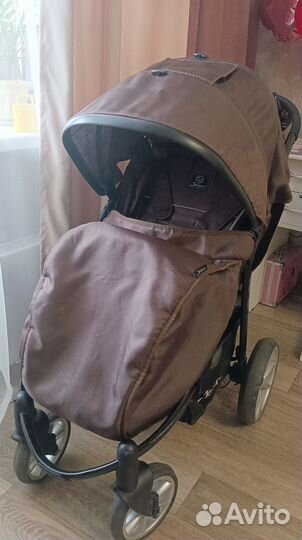 Продам прогулочную коляску