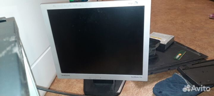 Монитор samsung syncmaster 710v