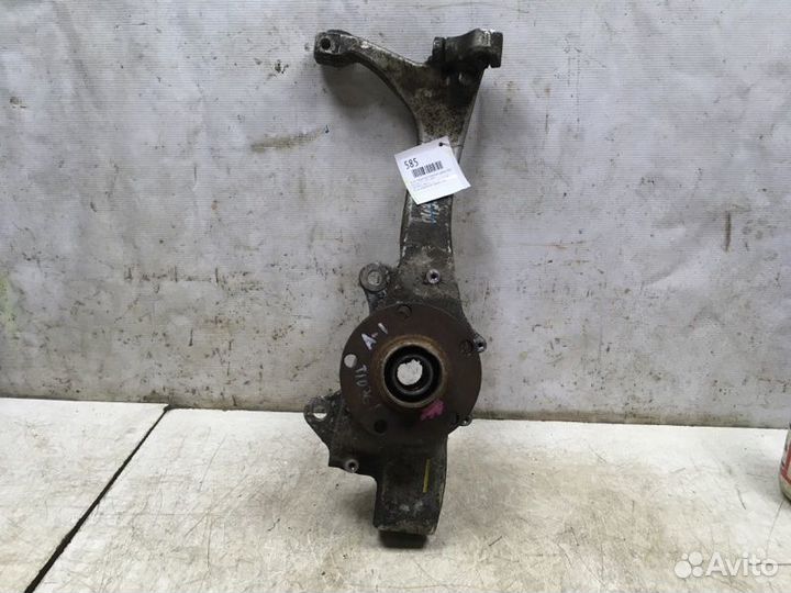 Кулак поворотный передний правый передний правый