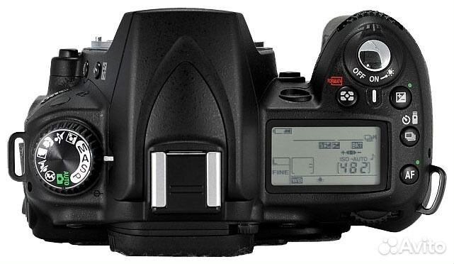 Nikon D90 kit 18 - 105