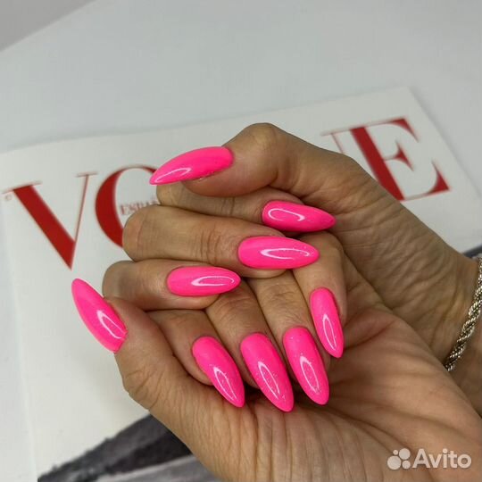 Маникюр педикюр наращивание ногтей в салоне