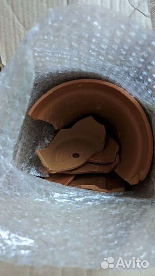 Терракотовые керамический горшки битые