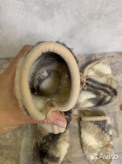 Зимние варежки и пинетки (шерсть Мериноса)