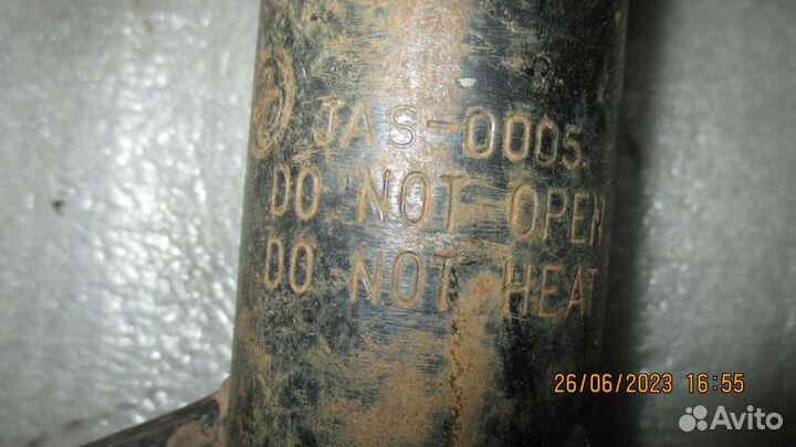 Стойка задняя правая Toyota Corolla E10 Пер Прив