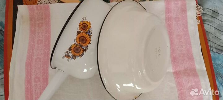 Посуда разная, ложки деревянные