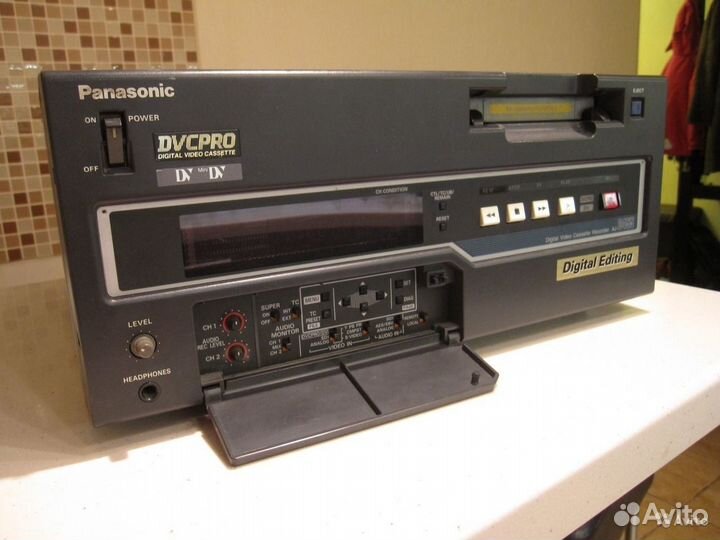 Видеомагнитофоны студийные betacam и dvcpro