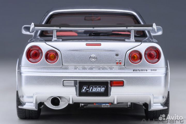 Autoart Nissan Skyline GT-R (R34) Z (77461) 1:18