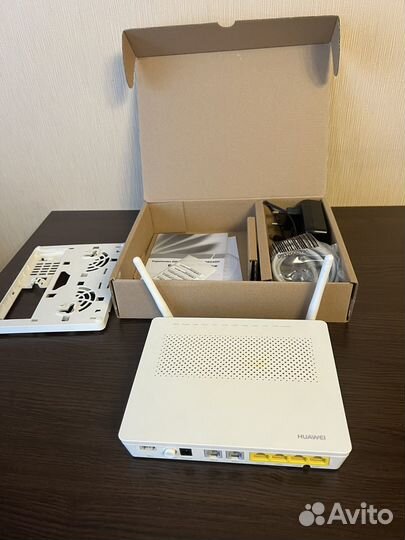 Роутер Huawei HG8245H