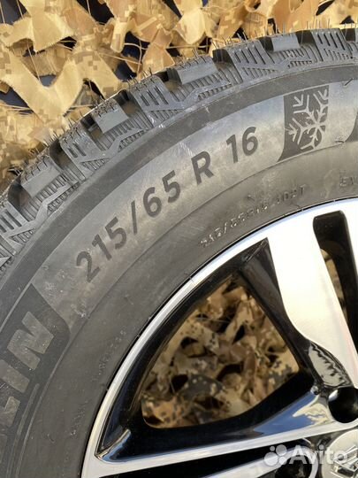 R16 Michelin X-Ice North 4 SUV 215/65, PCD 5x114.3 DIA 66.1