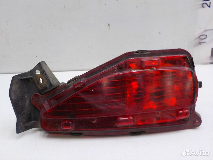 Фонарь заднего бампера Toyota Fortuner 2015