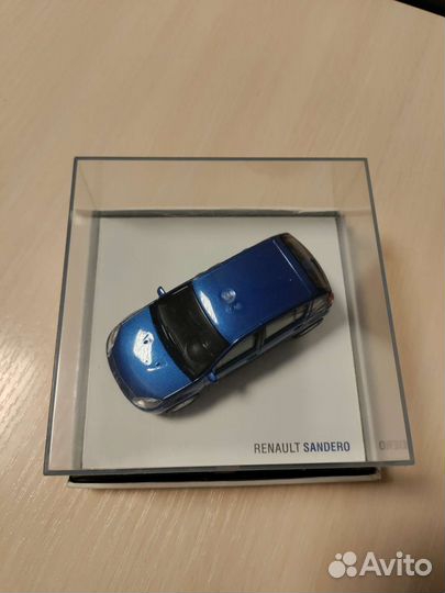 Модель renault sandero 1:43