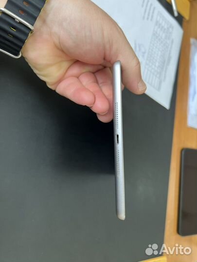 iPad mini 3 wifi cellular 16gb