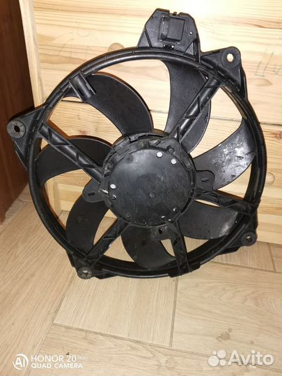 Вентилятор охлаждения renault Megane 3