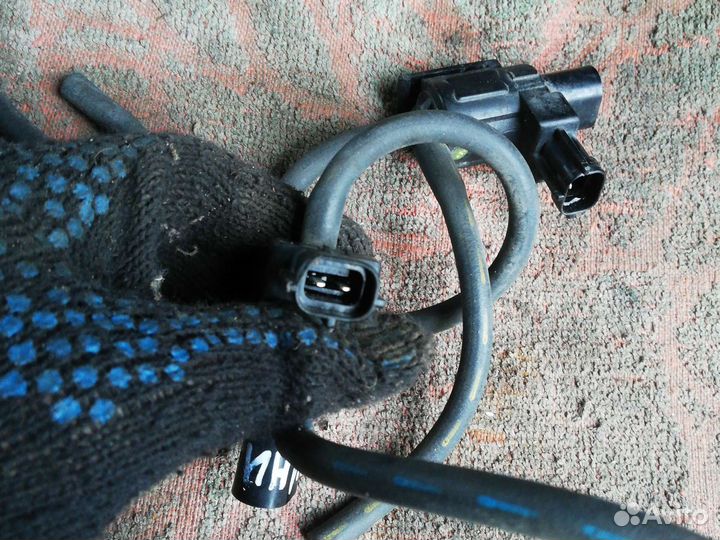 Клапан вакуумный Митсубиси Паджеро Мини 2