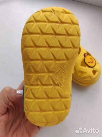 Сандалии на липучках