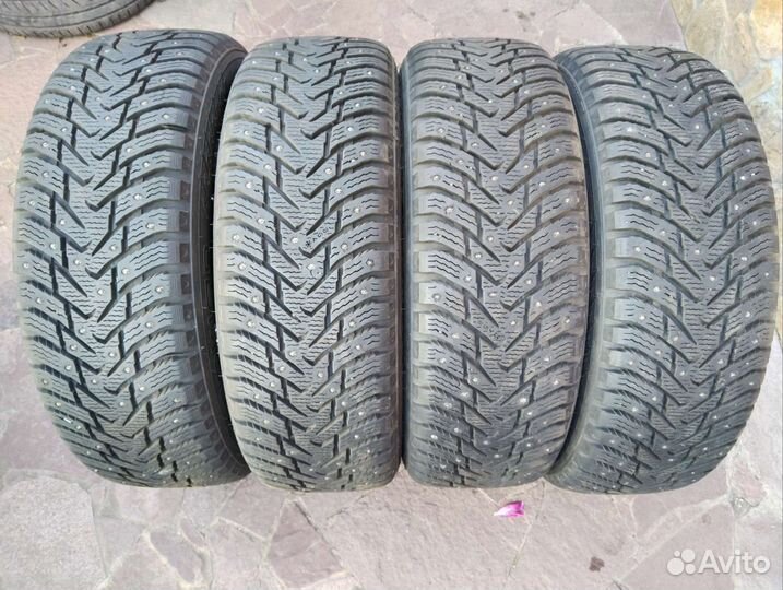 Nokian Tyres Hakkapeliitta 8 SUV 215/65 R17 103T