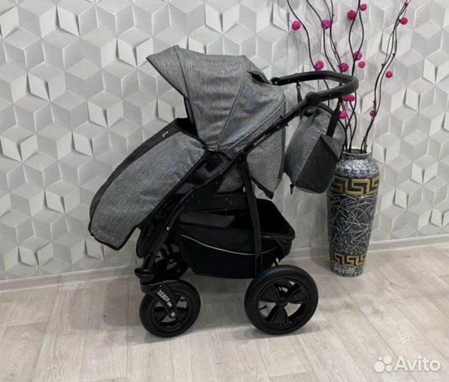 Коляска 3 в 1 Эко кожа Новая