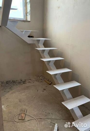 Перила деревянные для лестниц