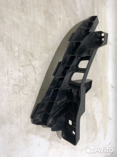 Кронштейн фары передний левый Haval F7