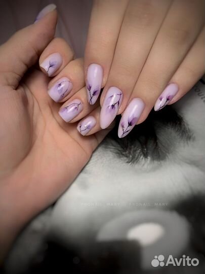 Маникюр и педикюр Кировск