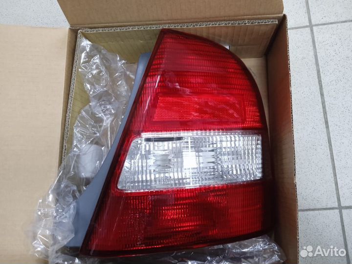 Фонарь задний правый depo 2161948RUE