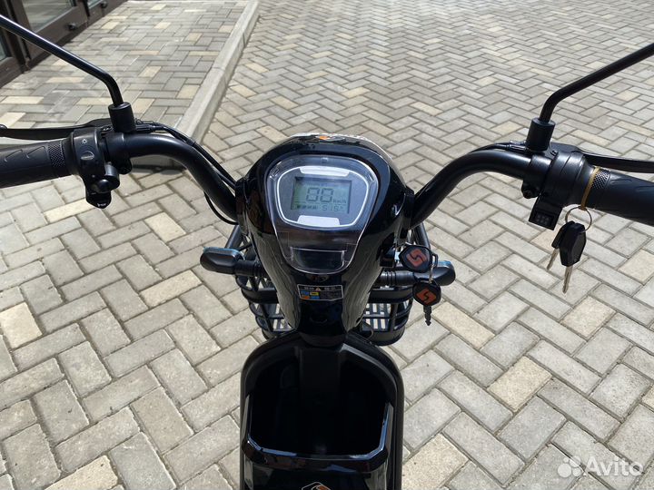 Электро велосипед электроскутер