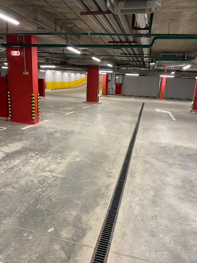 Машиноместо, 14 м²