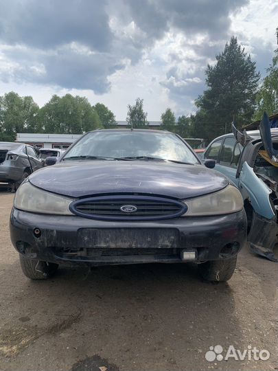 В разборе Ford Mondeo 2 универсал