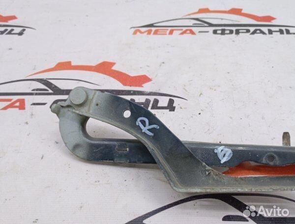 Петля капота правая Peugeot 307 хэтчбек NFU